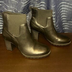Clark’s Verona Ease Bootie Sz 8.5 NWOB